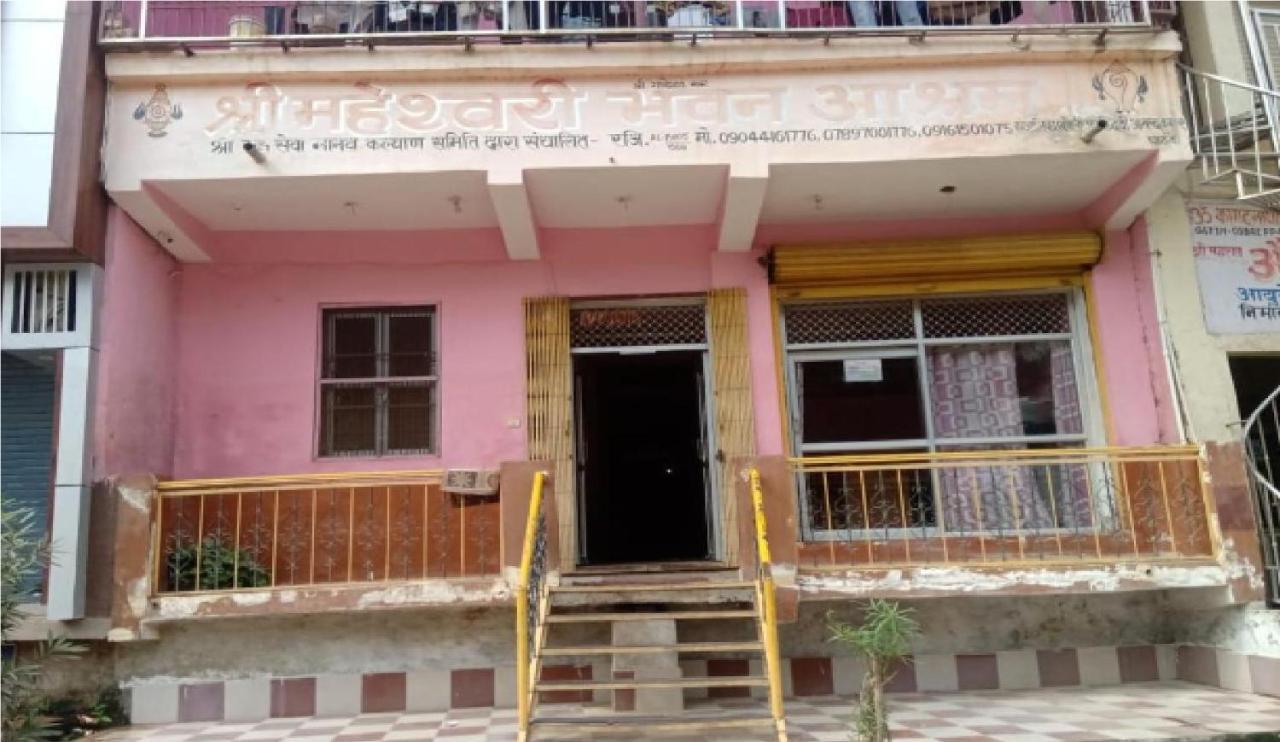 Maheshwari Bhavan By Wb Inn Sitapur Muafi ภายนอก รูปภาพ